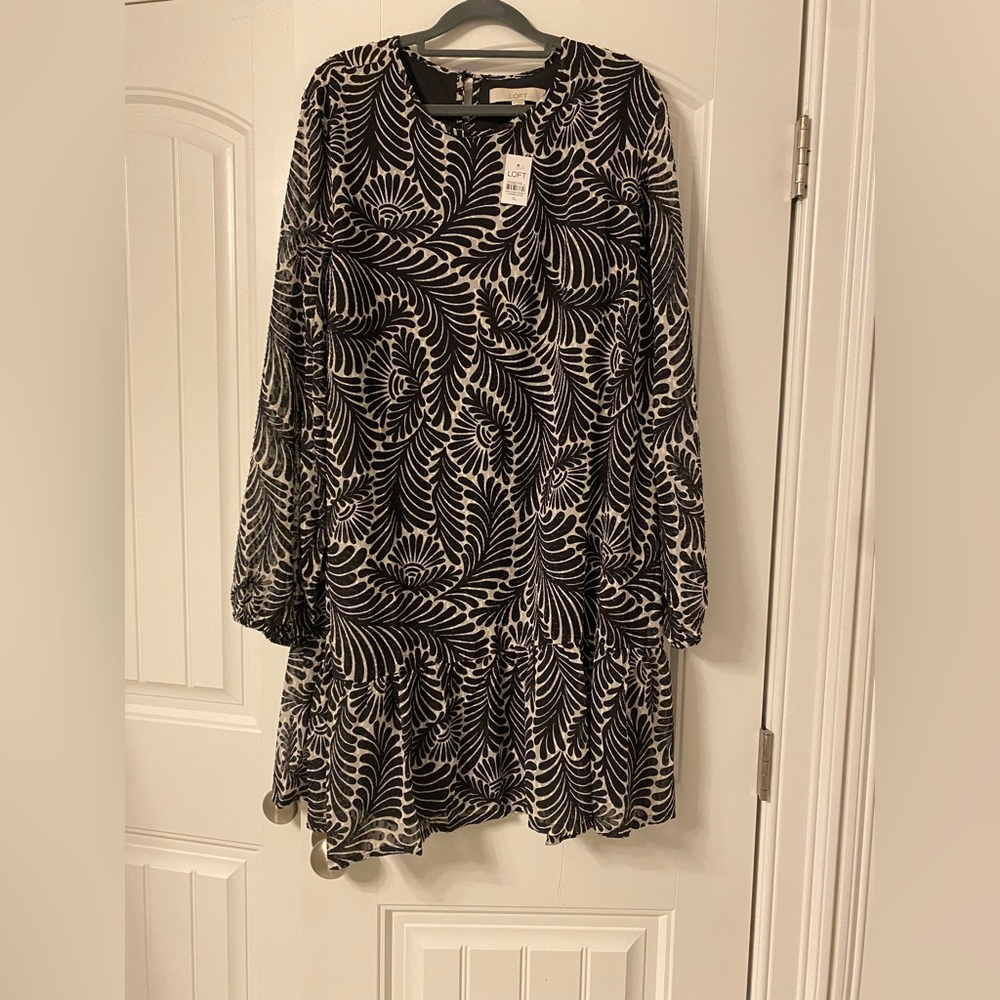 Brand new adorable Loft dress